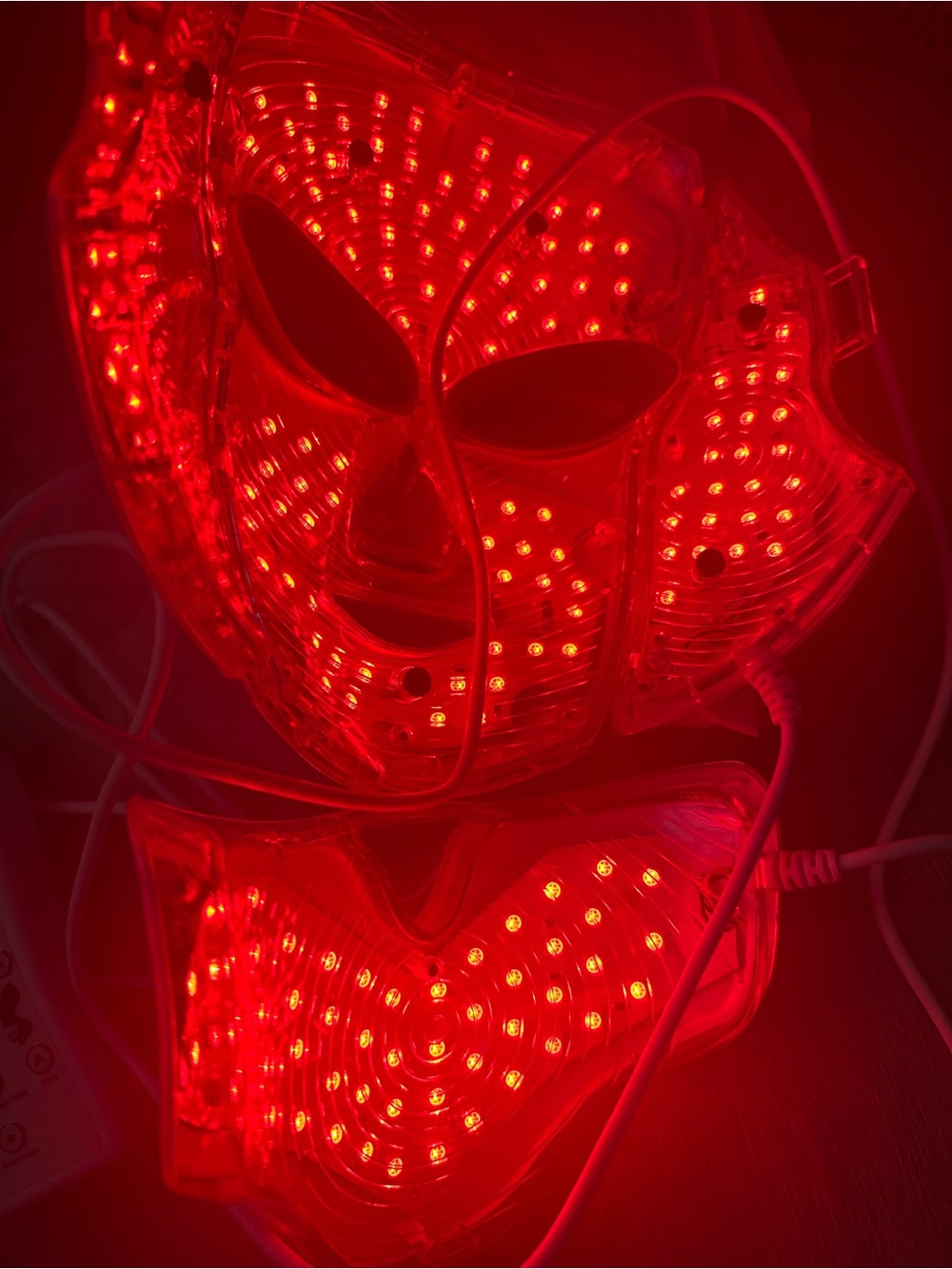 Predire 8 Element LED Skincare Mask 🤍 - Picture 9 of 16